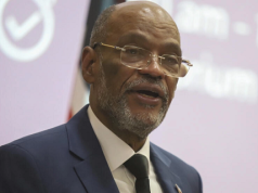 Ariel Henry dimite y anuncia un Gobierno de transición