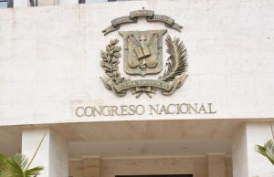 ¿Quién podrá liberarnos de la deuda que nos roba el futuro?