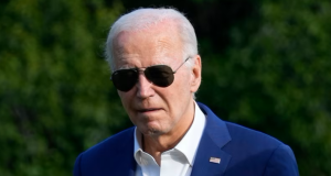 Joe Biden demanda al gobierno estadounidense