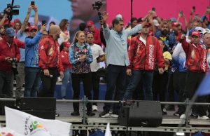 RaYosX: ¡Maduro le dio en el caco!