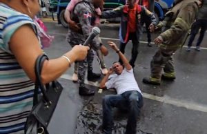 Otra agresión policial contra la prensa en Santiago