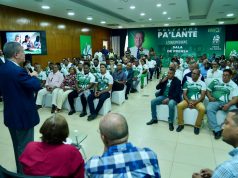 Leonel reúne a coordinadores de redes de la FP