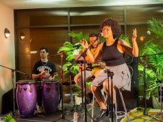 Anabel Halia cautiva público en el Centro León