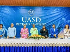 Mescyt entrega becas posgrado UASD Santiago