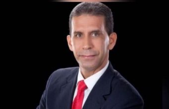Economista advierte subsidios a combustibles elevan costo fiscal