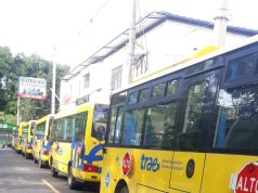 Llega primera partida autobuses escolares a Tamboril