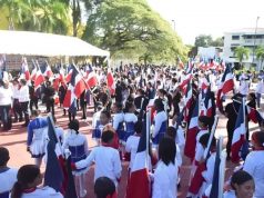 Desfilan por 180 años primera Constitución Dominicana
