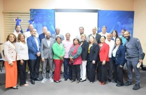 Comitiva del MESCIT visita UASD Santiago