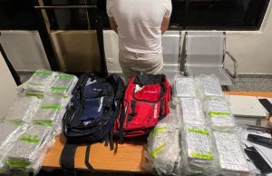 Arrestan extranjero viajaría con 40 paquetes de cocaína