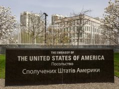 EE.UU. y varios países cierran embajadas en Ucrania