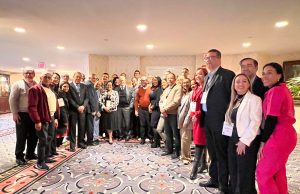 Cardiólogo mundial comparte en conversatorio con médicos dominicanos