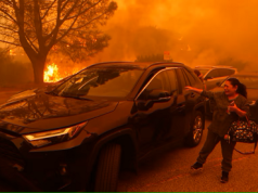 Incendios forestales de Los Ángeles queman miles de casas y otras estructuras