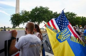 EEUU suspende programa inmigración ucranianos