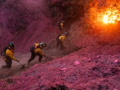 Los Ángeles en peligro de más incendios por fuertes vientos