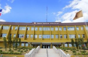 La oposición depositará documento en la JCE por candidaturas independientes