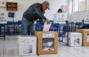 Ecuador: De «una sola vuelta» al balotaje