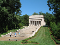 Kentucky, cuna de Abraham Lincoln y capital mundial del Derby