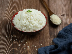Cómo cocinar arroz blanco y evitar picos de glucosa