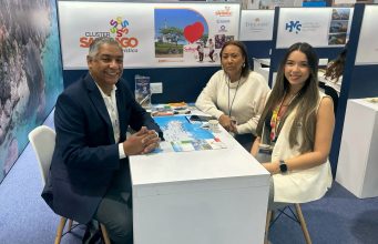 Clúster Turístico y Alcaldía de Santiago coordinan Estrategias de Turismo bilateral en feria ANATO