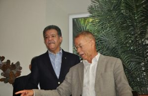 Izquierdo cita viviendas construidas por Leonel en Santiago