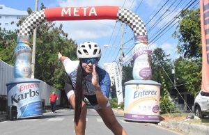 Colombiana ganó en recorrido patines por el Día Internacional de la Mujer