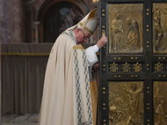 Vaticano inicia elección nuevo papa