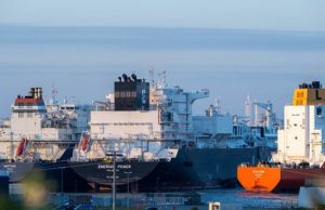 La UE abandona planes de prohibir el gas ruso
