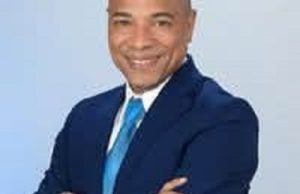 Solicita investigar denuncias de corrupción contra congresista Adriano Espaillat