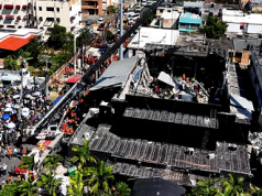 Bajo los escombros del Jet Set… Poema