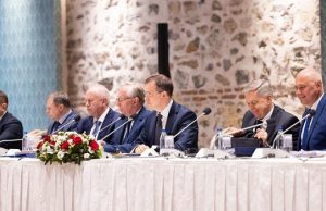 Inician negociaciones entre Rusia y Ucrania en Estambul