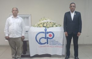 CDP rinde guardia de honor a colega fallecido