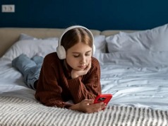 Cómo dejar de ser adictos al móvil, según la ciencia