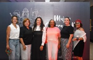 Inauguran exposición “Mujer, guerra y paz”
