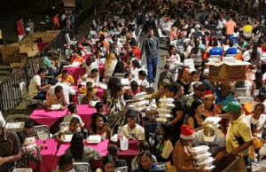 Celebran en Venezuela la cena más grande del mundo