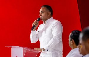 Aramis Mella es reelegido como presidente de ASOCIVU