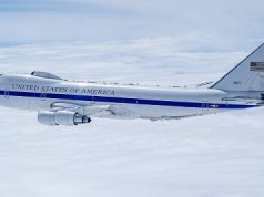 Según medios, EE.UU. despegó el «avión del fin del mundo»