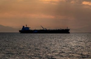 Bloqueo de EE.UU. a puertos iraníes entró en vigor