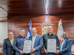 Declaran a Julián Tavárez “Hijo Distinguido” y a Bartolo Colón “Hijo Adoptivo” de Santiago