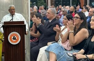 Héctor Domínguez pone a circular libro sobre descentralización y futuro político