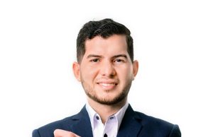 Dominicano se destaca en EU por reparación de crédito para la comunidad hispana