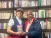 Escritor dominicano Ricardo Vega tras lectores hispano-nortamericanos