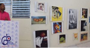 Williams Parra presenta la exposición artística “El Periodismo y la Diversidad”
