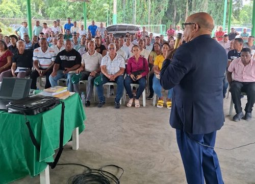 FP fortalece formación electoral en Cotuí